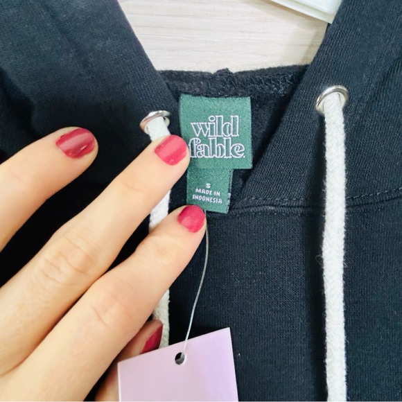 Wild Fable Hoodie Womens Small S Crop Black Long Sleeve Hooded Sweatshirt - Picture 3 of 7